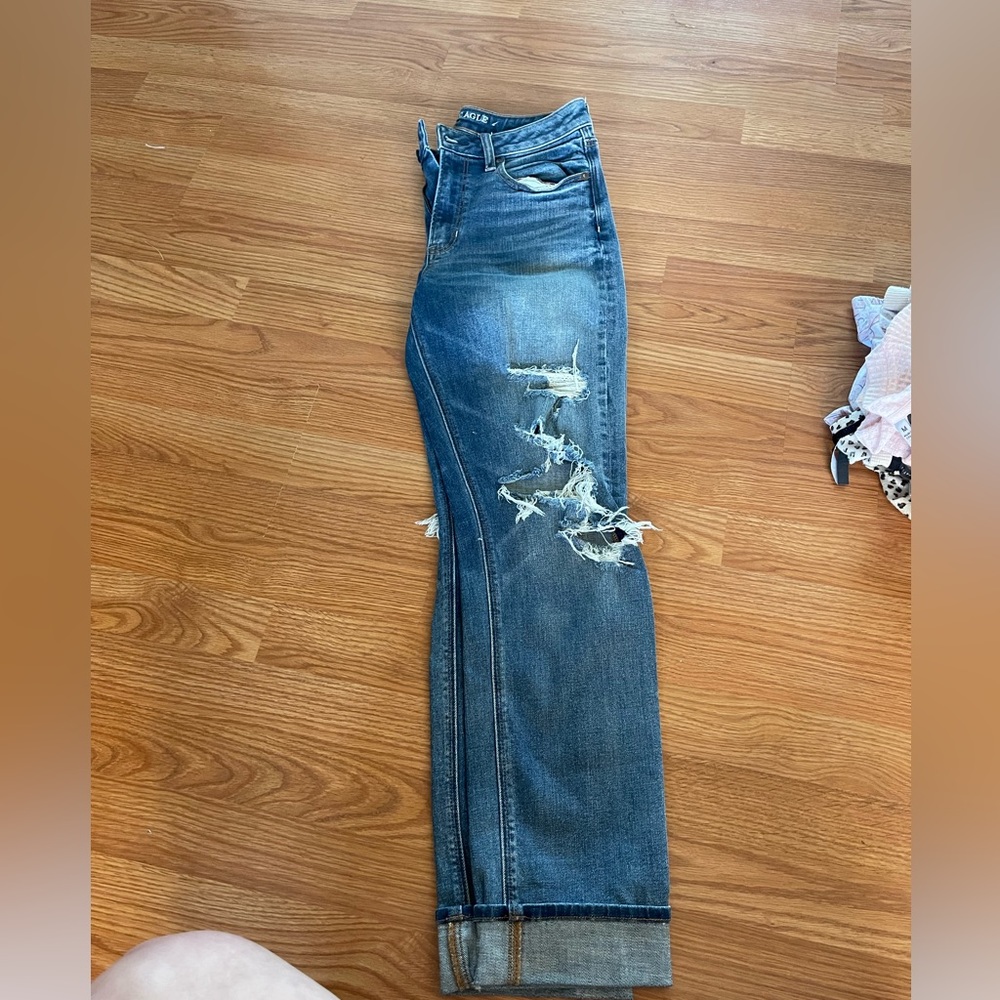 American Eagle Distressed Jeans - Picture 2 of 6